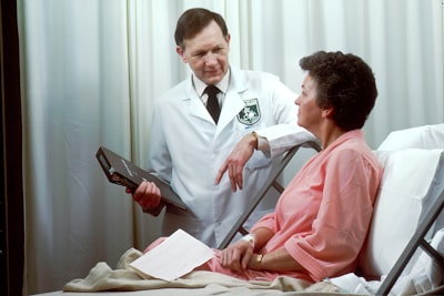 When Everyday Aches Signal a Need for Specialist Orthopaedic Care