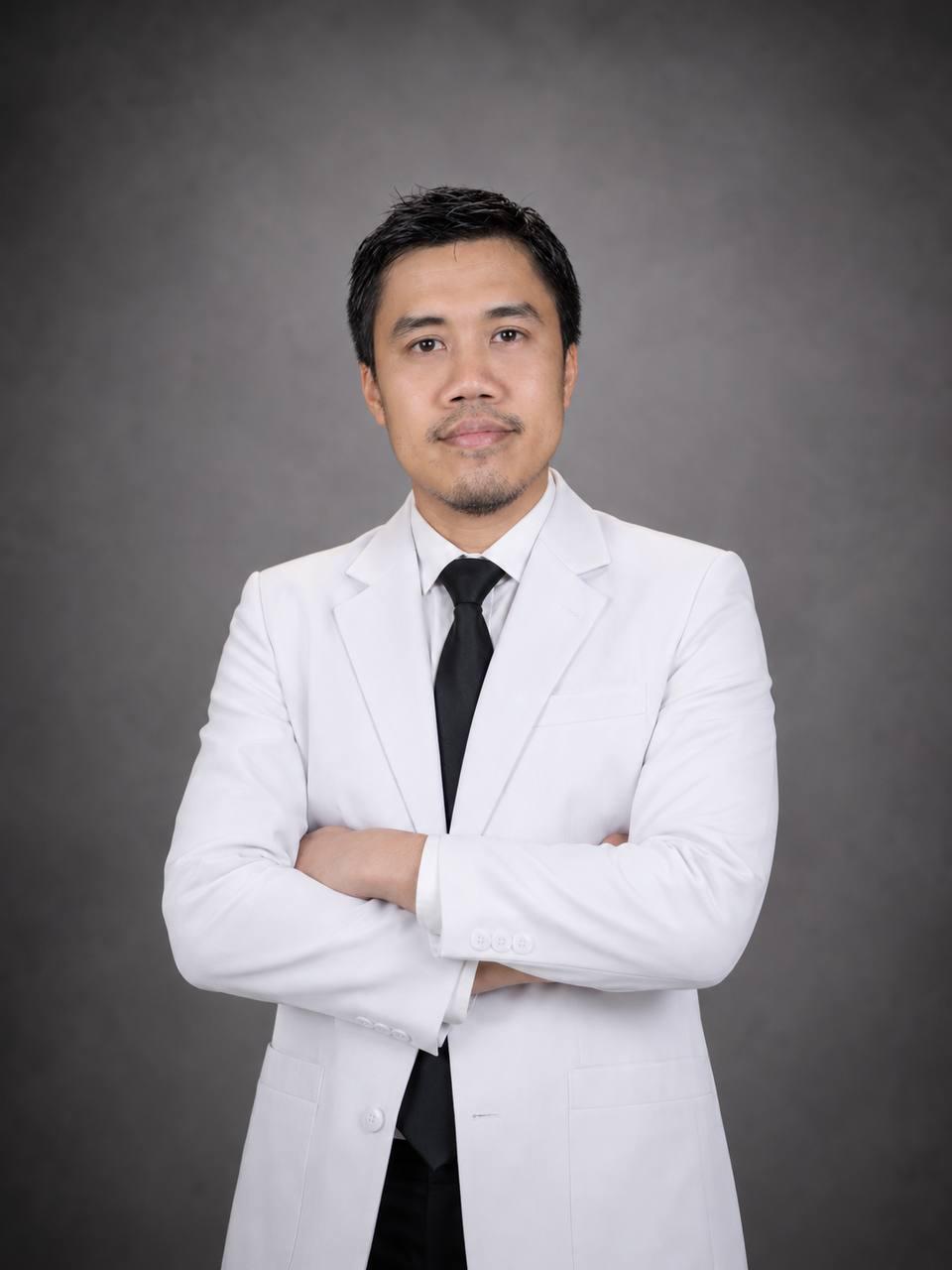dr. Nyoman Adhi Pratama, M.Biomed, Sp.OT